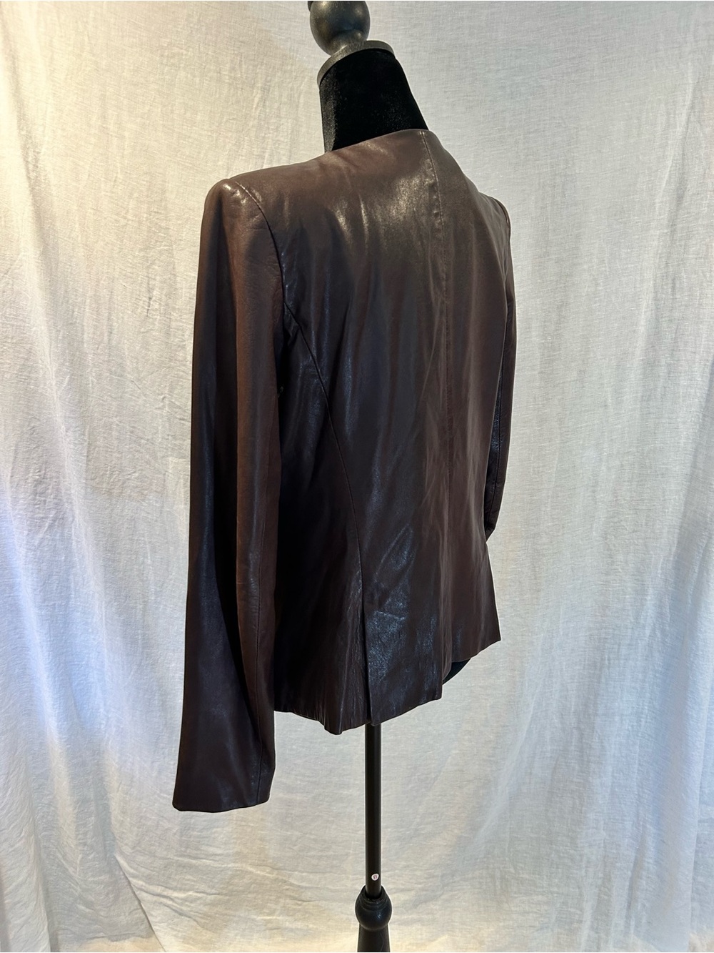 Theory aubergine lamb skin leather blazer size 2 - Picture 4 of 8